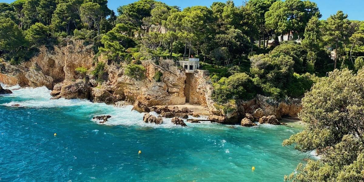 Private boat trip to the Lérins Islands from Port Canto Cannes